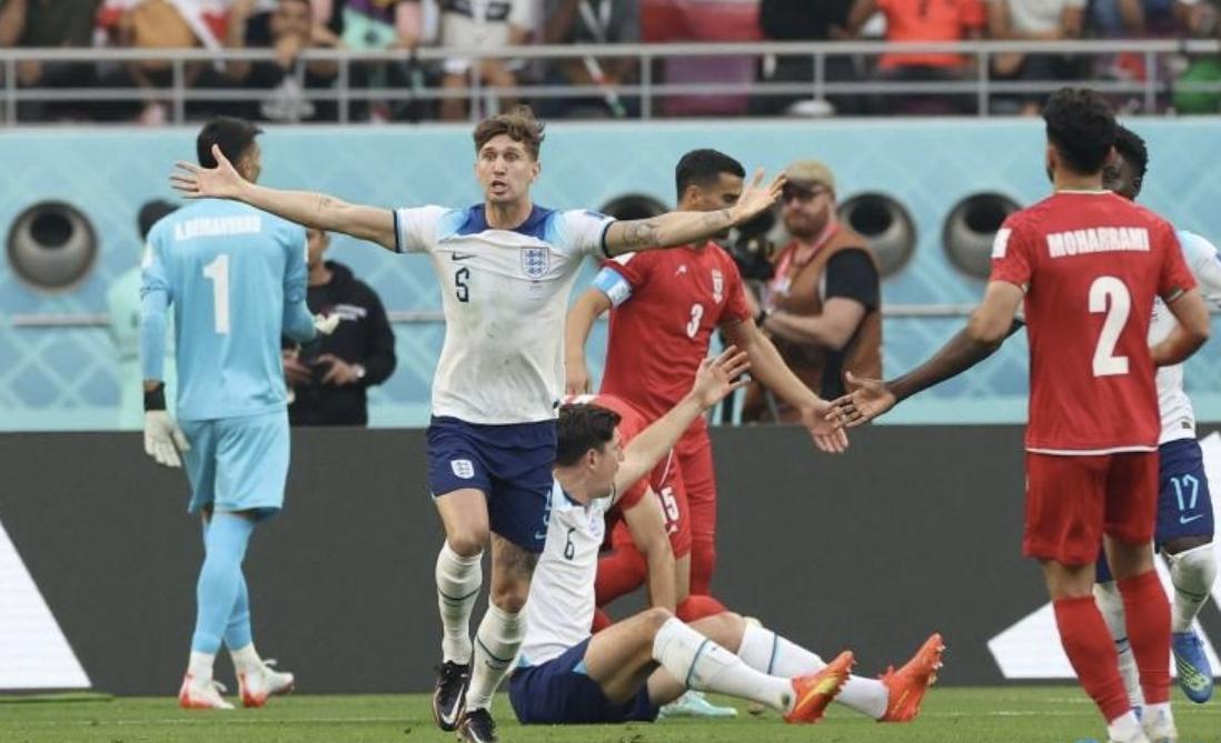 4比3战胜英格兰收获三连冠,头顶脚踢