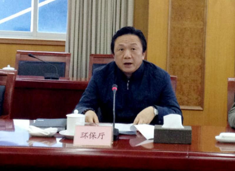 他曾任湖南环保副厅长，带着全家搞腐败，*养包***妇情**却被“仙人跳”