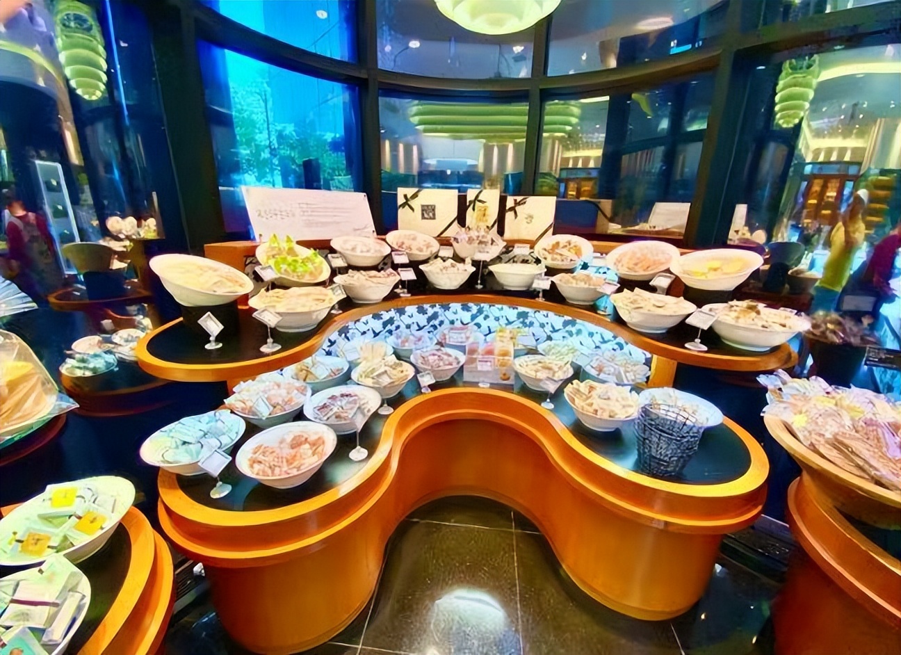 世界上排名前十的蛋糕店,全球最大蛋糕店