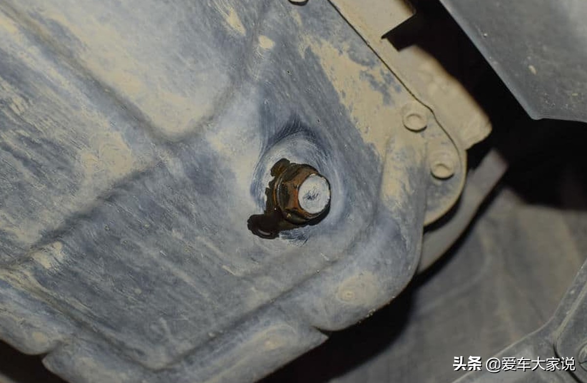 掌握换机油的量,刹车油最简单三个使用方法