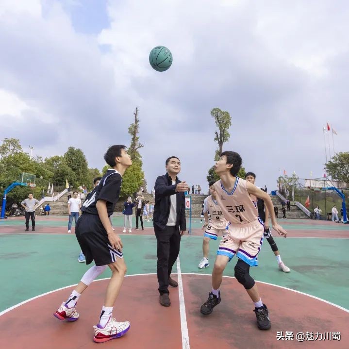 绵中实验2024运动会,绵中2022年春季运动会