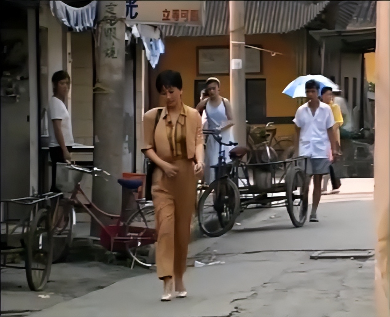 孽债女版,孽债服装