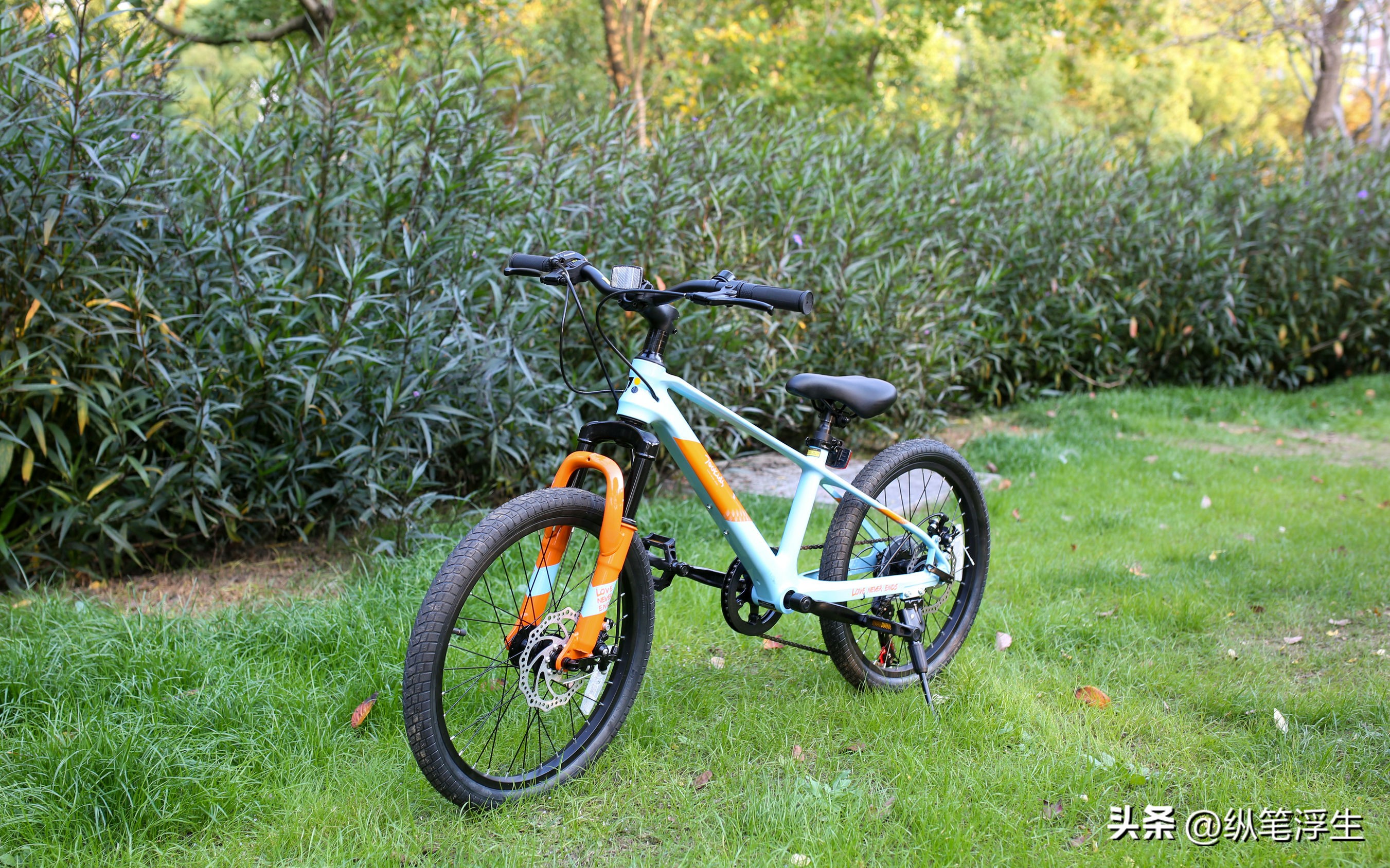 可以让小孩玩的越野车,柒小佰儿童变速山地自行车测评