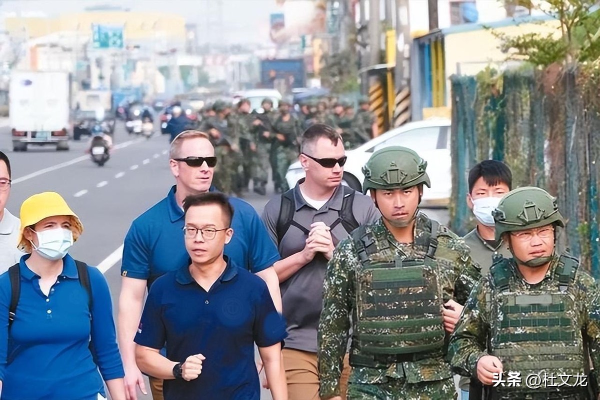 美军演练台岛作战,美军军舰开进海峡