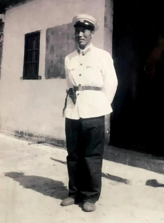 1983年，“戴笠*妇情**”家中被害，凶手竟在公安局，*耀邦胡**亲自过问