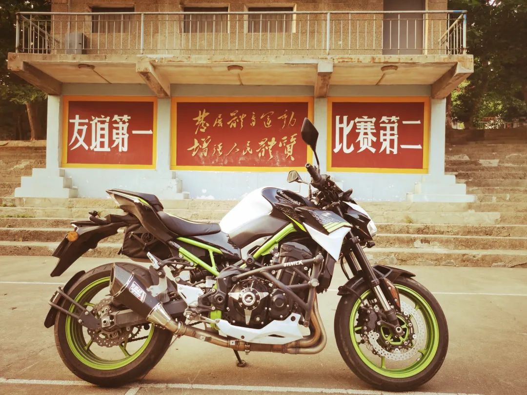 近两年摩托车突然火了,摩托车十几万