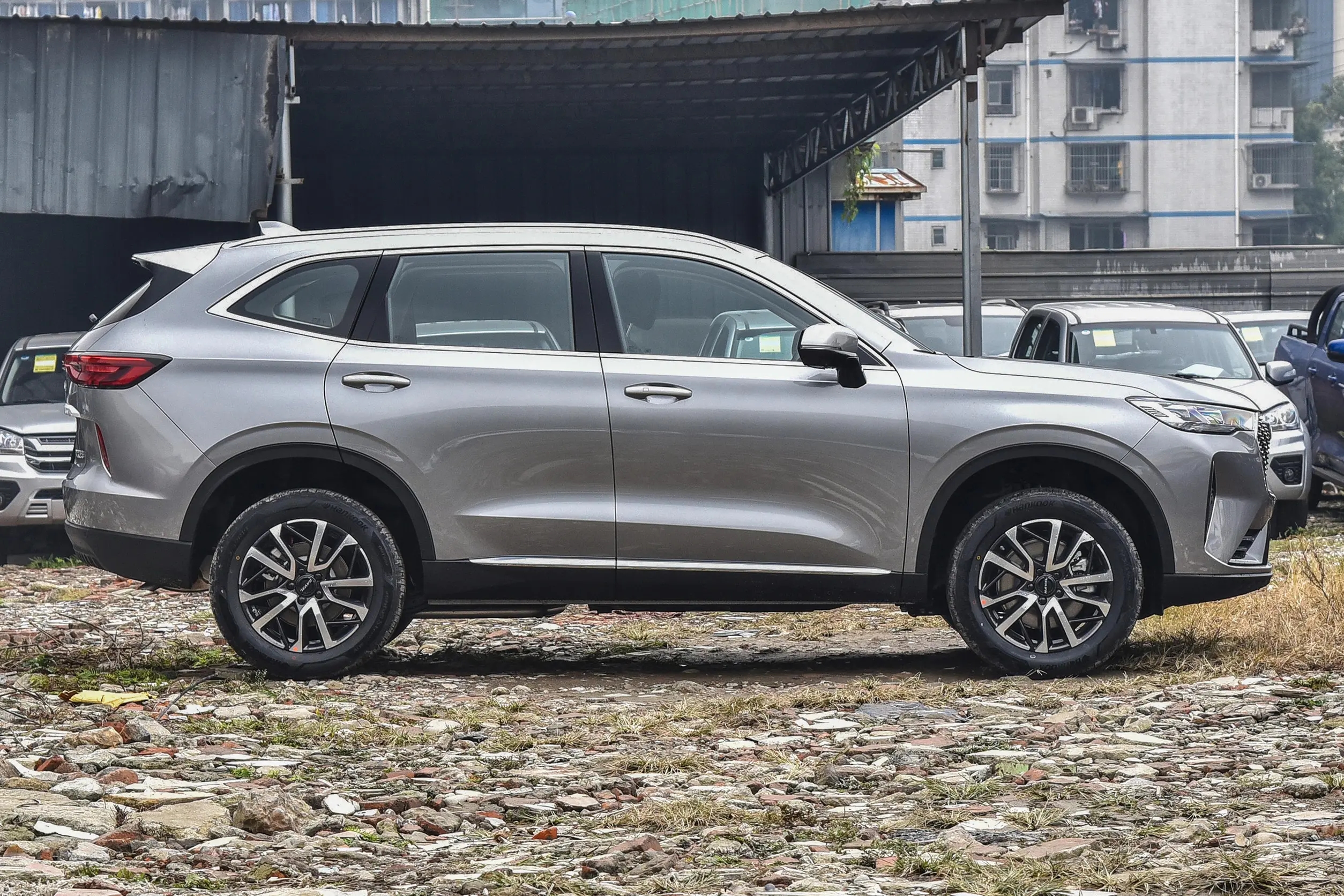 新能源suv推荐10到15万性价比高,2021十大建议买的suv10到15万左右