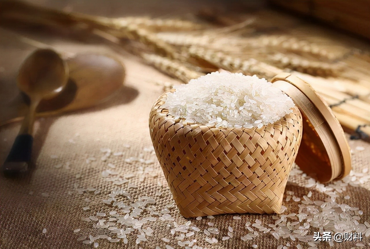 一两银子相当于几品,古代的七两银子抵现在多少钱