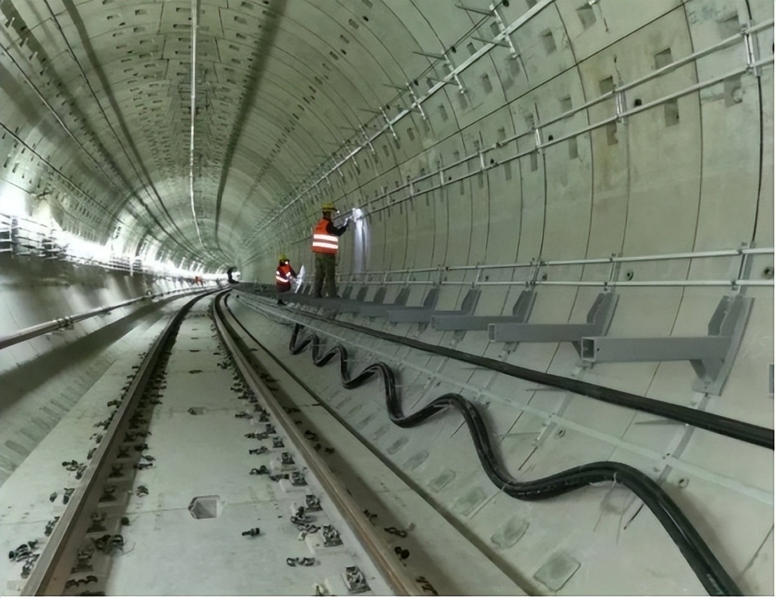 公司举报离职员工受贿,员工举报单位违法被开除