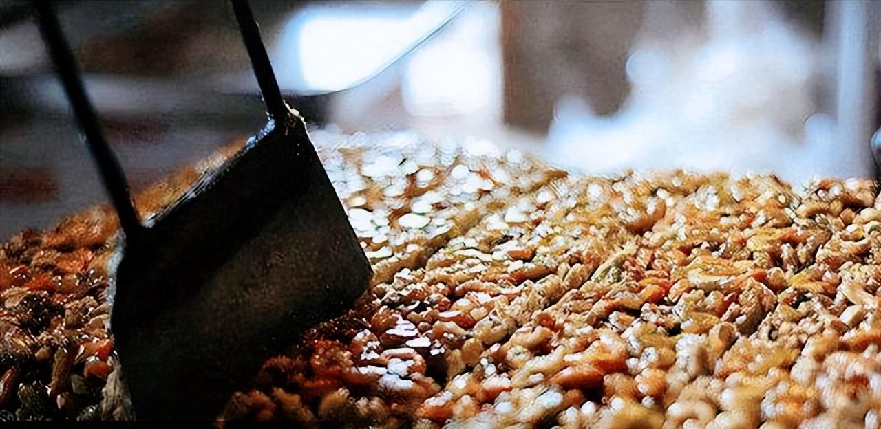 天价切糕为什么这么贵,天价切糕到底是怎么回事