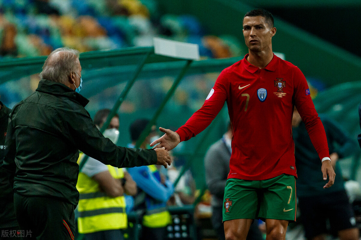 卫报年度百大球星梅西,卫报评足坛03后60大新星