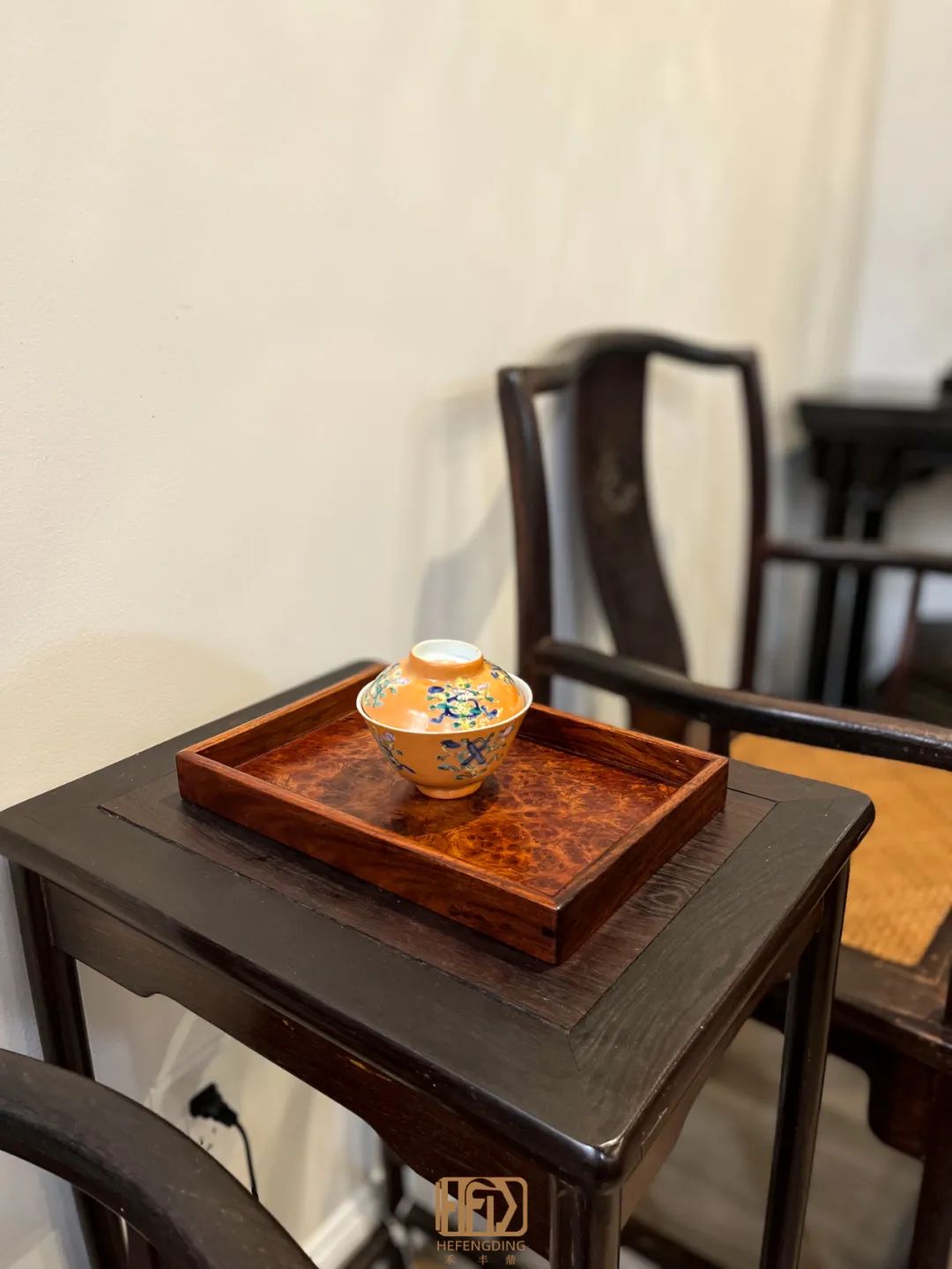 有各种款式的家具,小型实用性家具