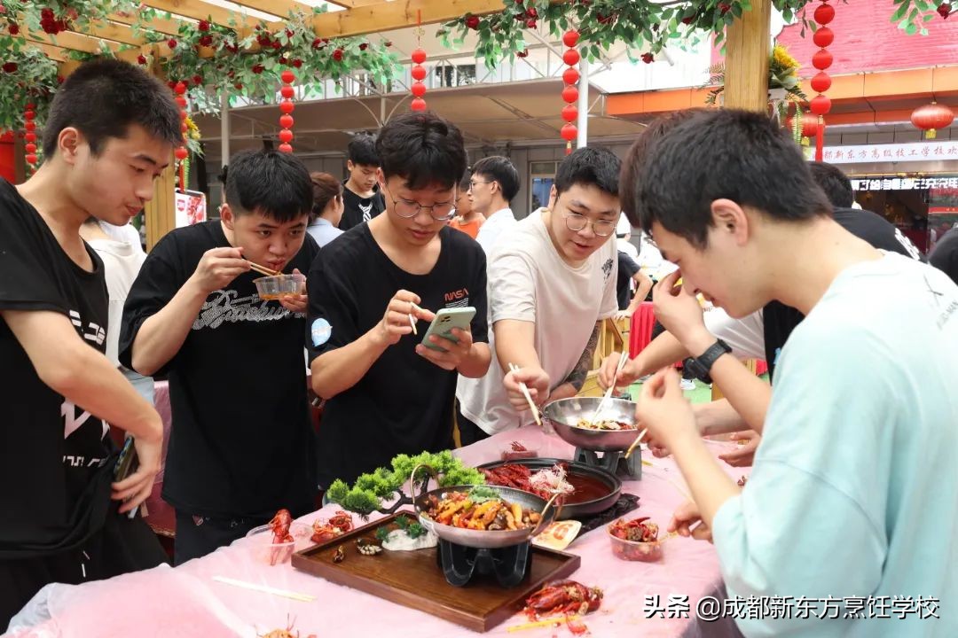 成都新东方烹饪学校招生简章,成都新东方烹饪学院咨询热线
