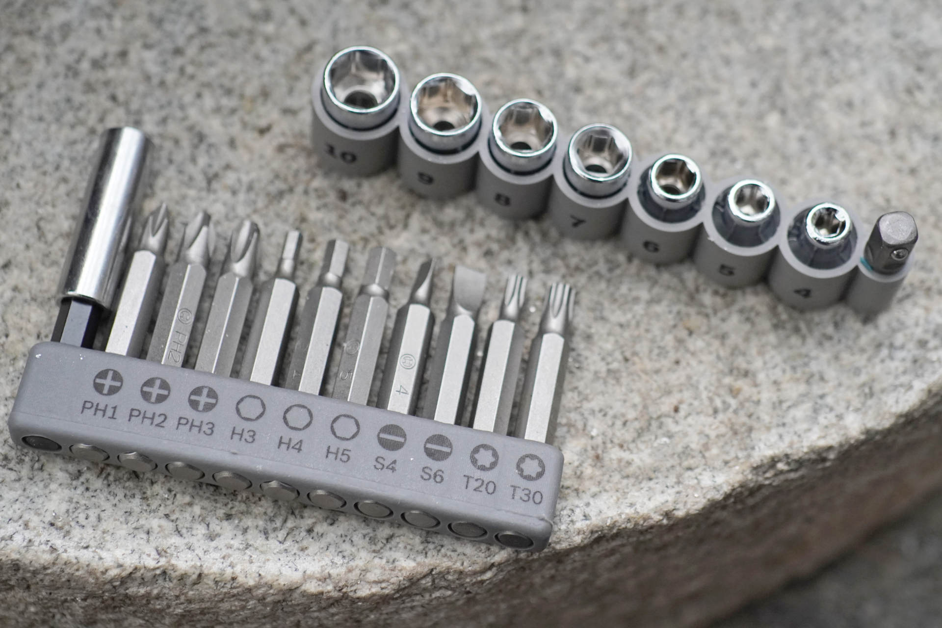 博世冲击钻安装钻头的方法,博世锂电冲击钻如何拆