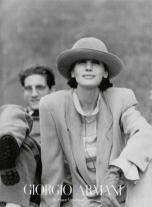 阿玛尼服装经典案例,乔治阿玛尼服装标志