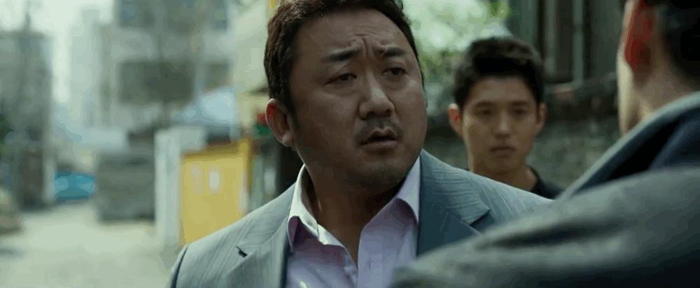 开局就赤身肉搏，这“抗疫神片”突破底线，耗资过亿只配五星差评