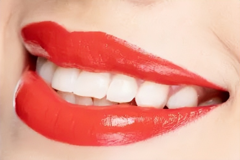 牙齿贴面什么材质经济又耐用,牙齿瓷贴面哪家做的好