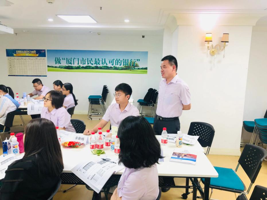 银行零售业发展现状及未来趋势,2020年银行零售形势