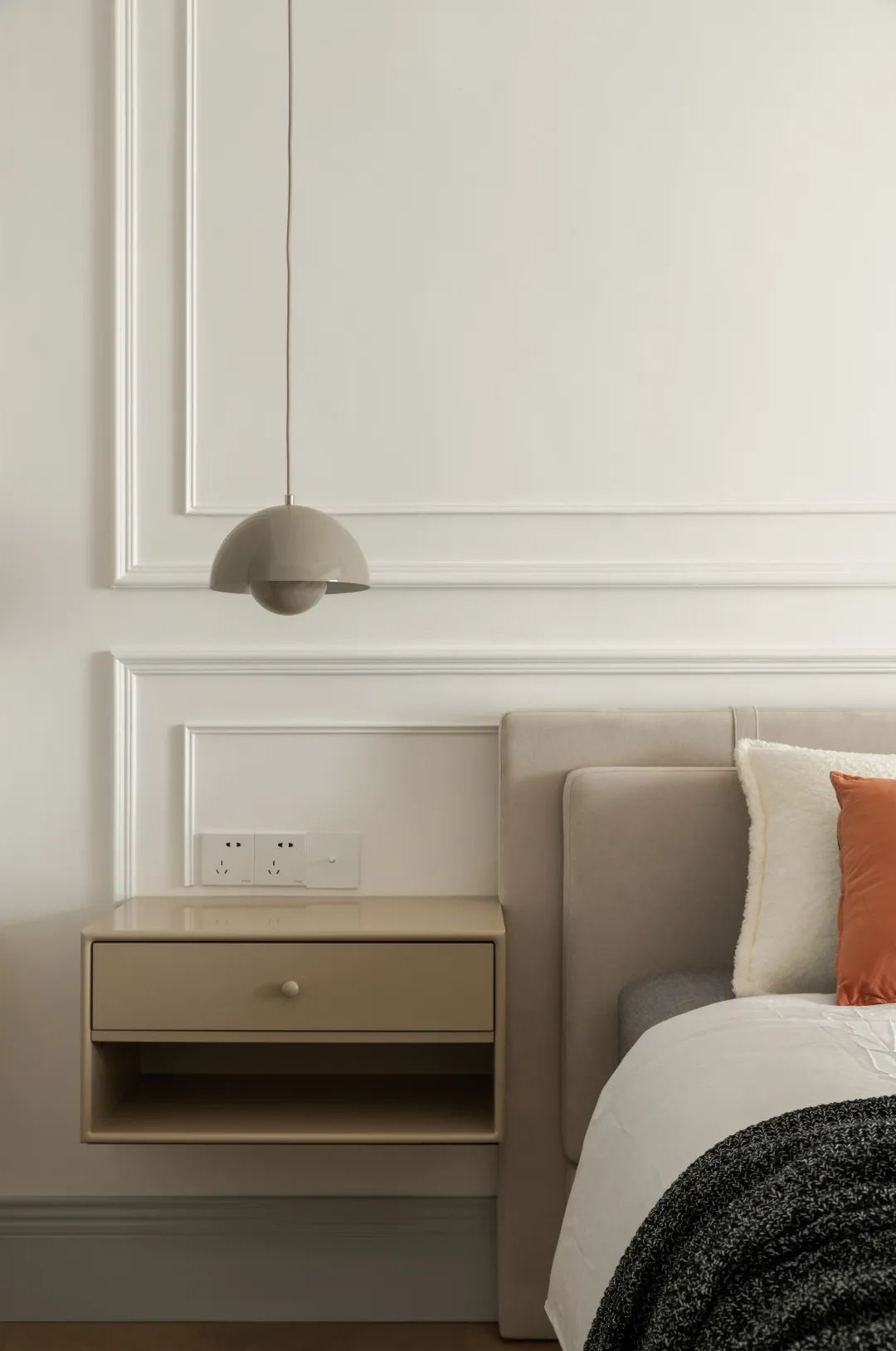 四川成都一个女人装修房子,12平方女主卧室装修