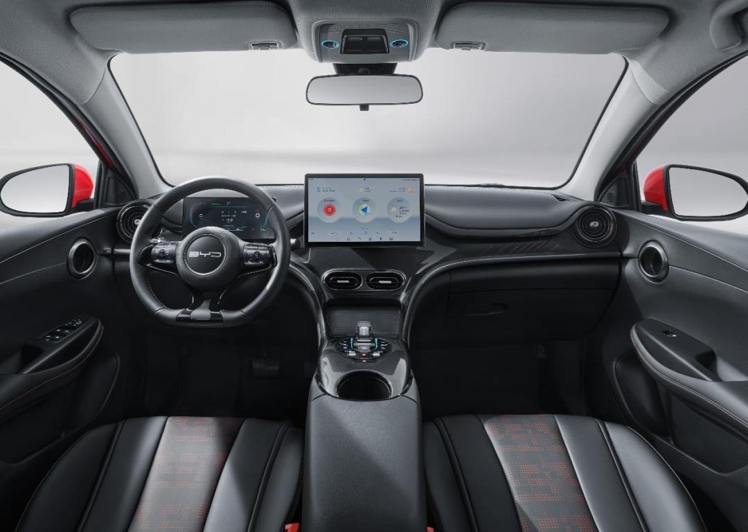 比亚迪e2纯电动2023款最低报价,比亚迪e2尊贵版纯电动车价格