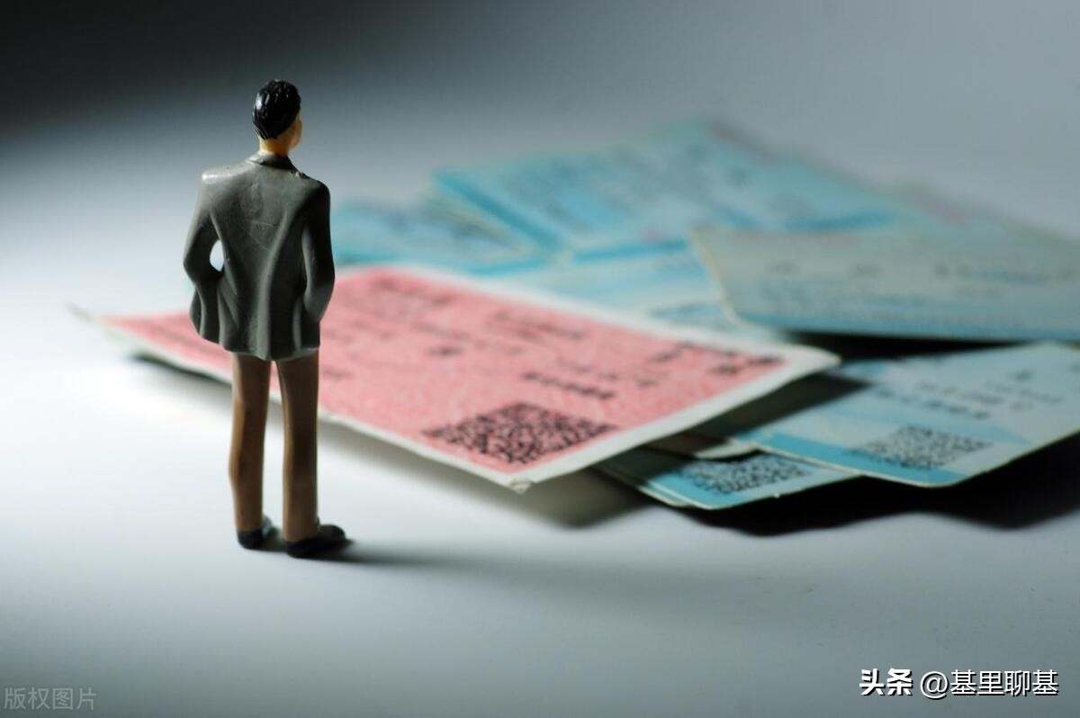 这么多年终于等来了，火车12306网站试行在线自选上中下铺服务