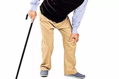 一到冬天最冷的时候膝盖疼怎么办,老年人冬天膝盖疼的最快解决方法