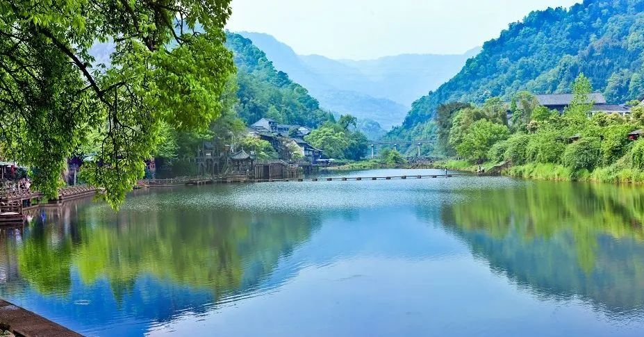 我们赞美四川70年发展变化,真正的四川现状