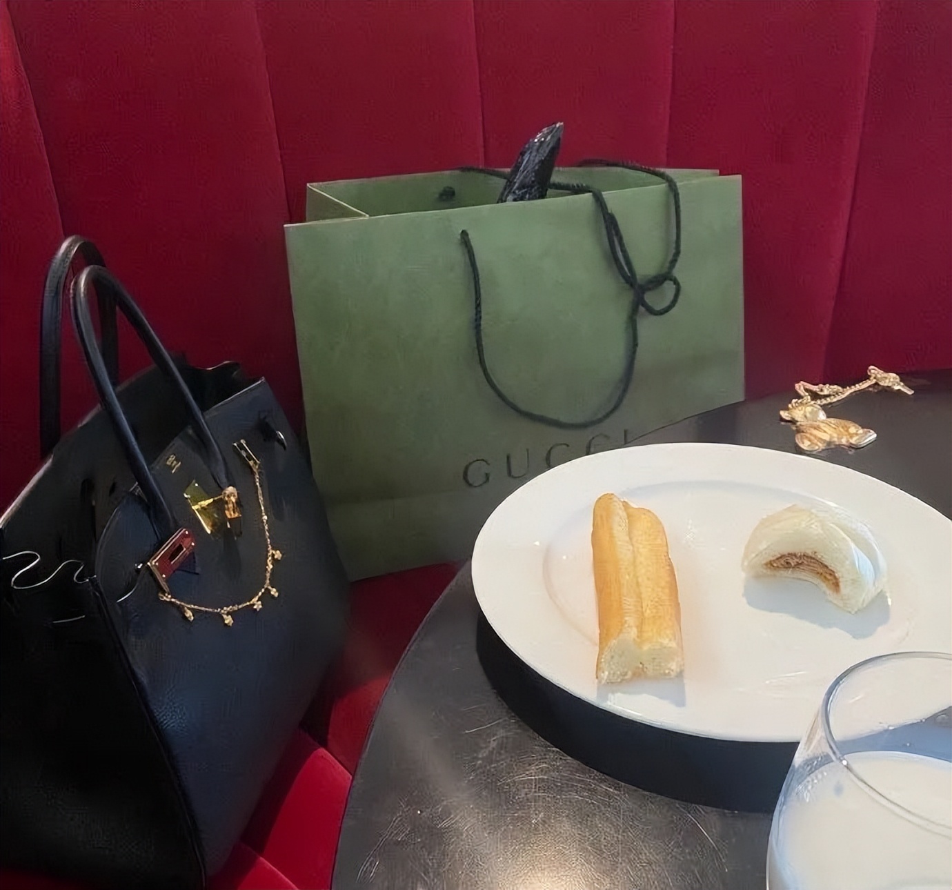 女大学生伪装名媛,女大学生假扮名媛21天完整版