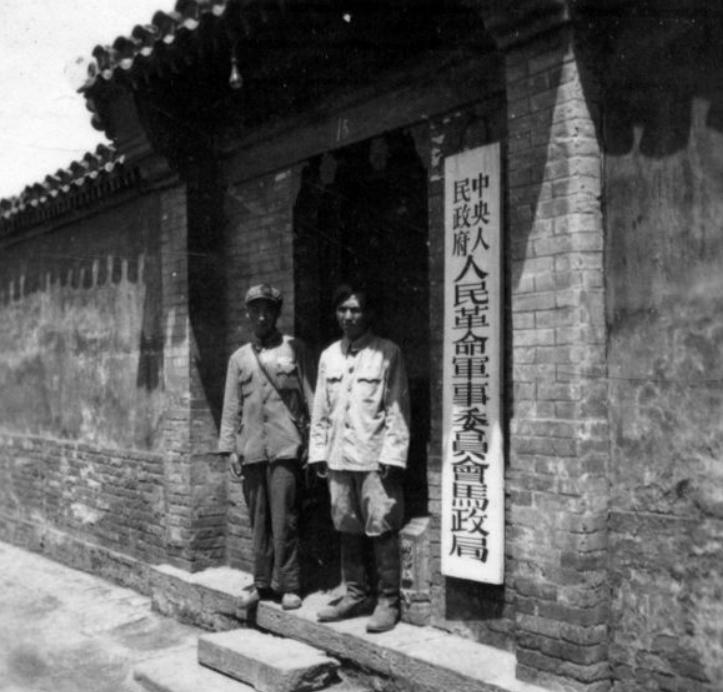 1964年，毛*东泽**得知载涛生活困难，致信章士钊：送上人民币2000元