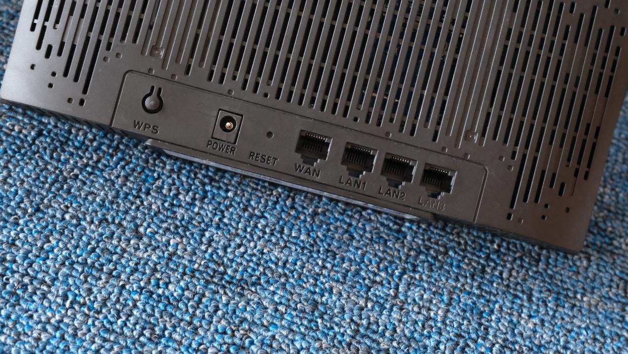 千兆路由器ax3000测评,腾达ax3000路由器4核博通