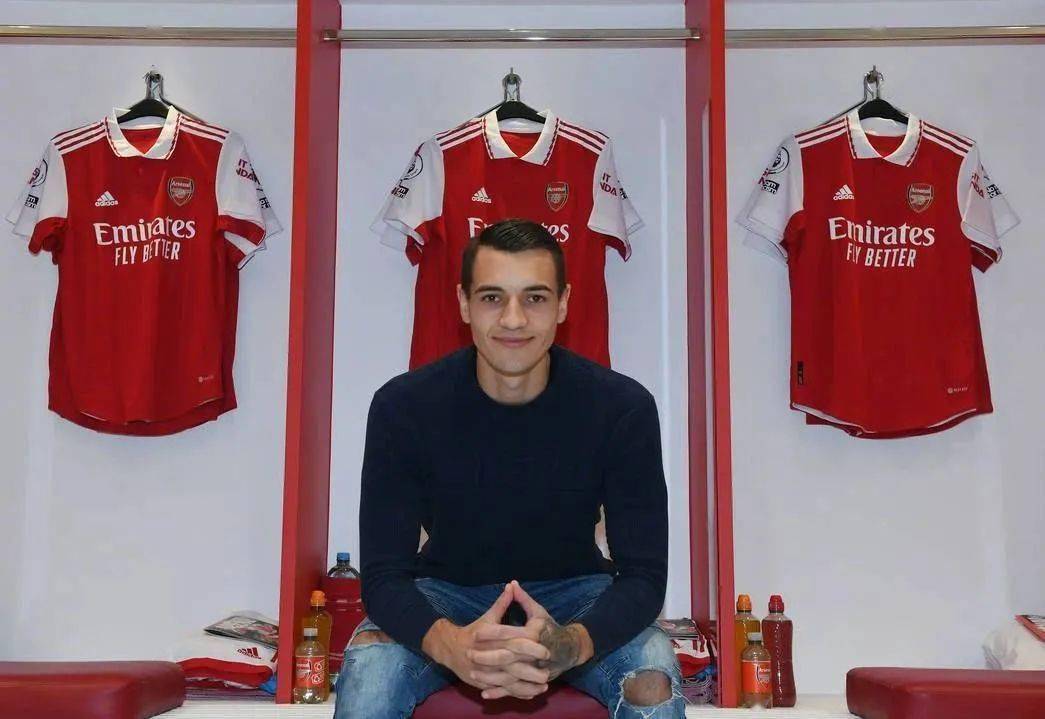 阿森纳冲击英超冠军,阿森纳能否在本赛季夺得英超冠军