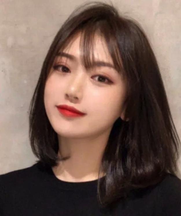 圆脸刘海怎么剪减龄显瘦,圆脸适合什么刘海显瘦