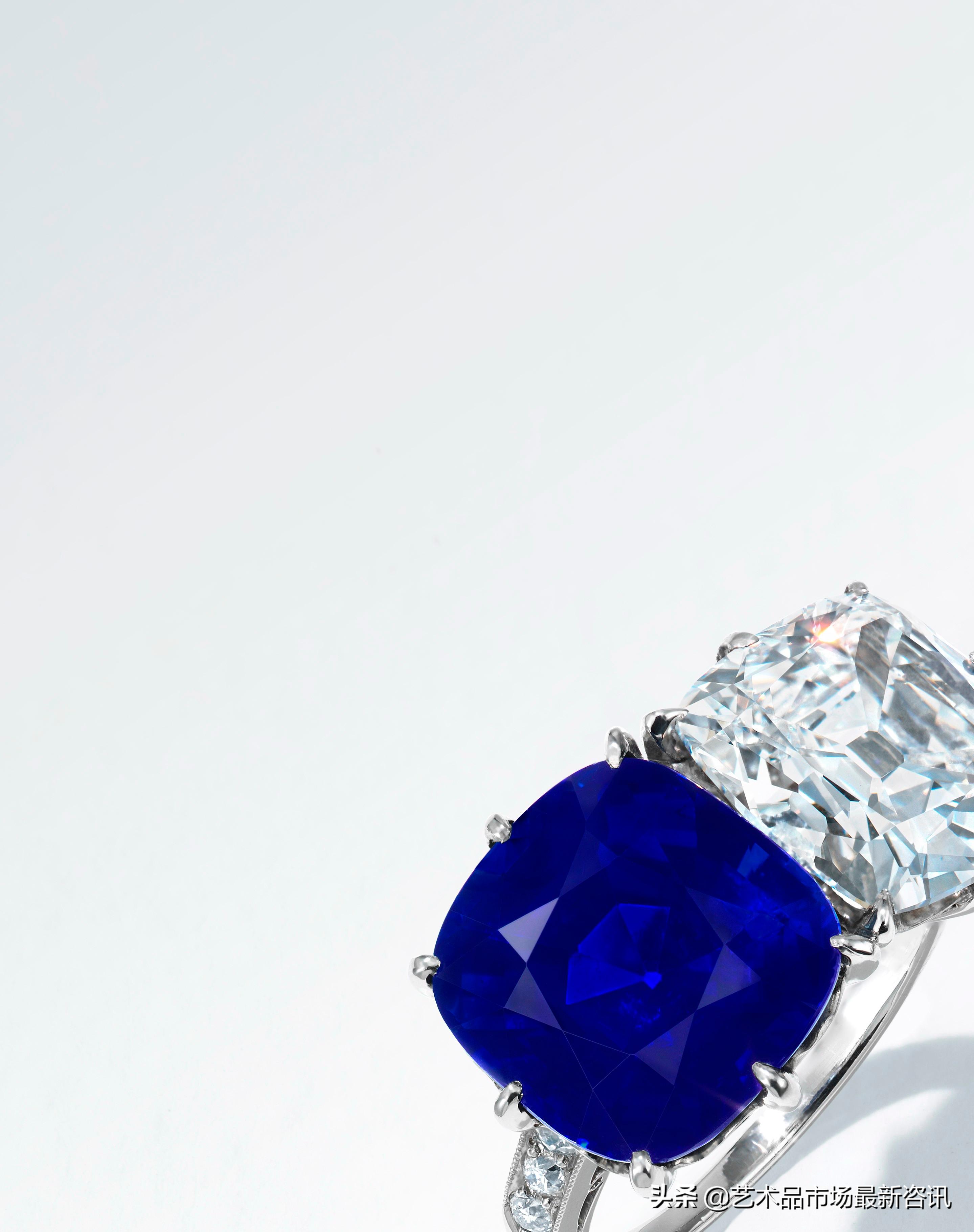 拍卖会顶级翡翠,顶级帝王绿翡翠吊坠最高拍卖价