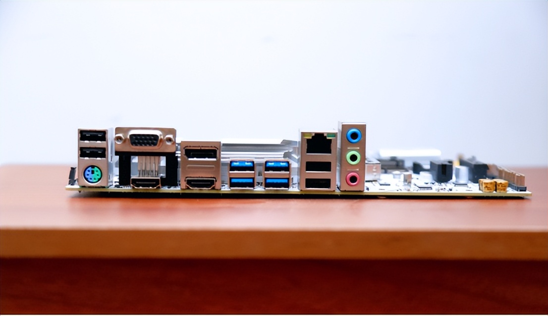 b660plus娴嬭瘎,b660plus璇勬祴