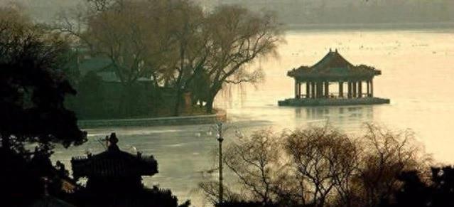 从一片湖泊到中国政治的心脏，中南海有着怎样的历史沉浮？