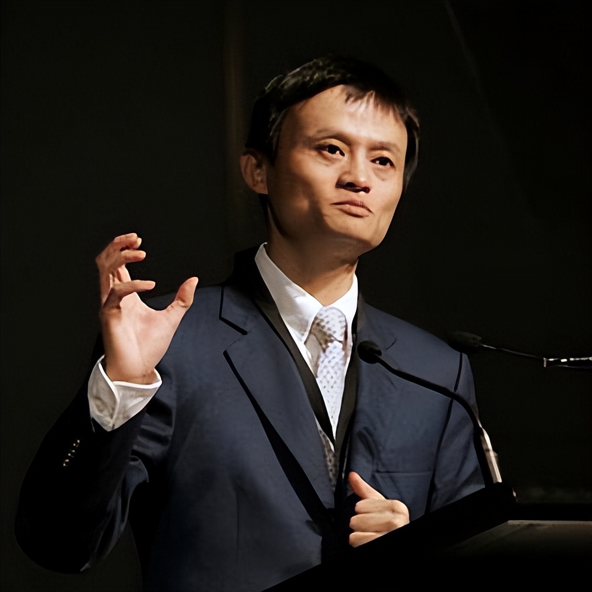 马云从失败到成功的事迹英文版,马云由盛到衰