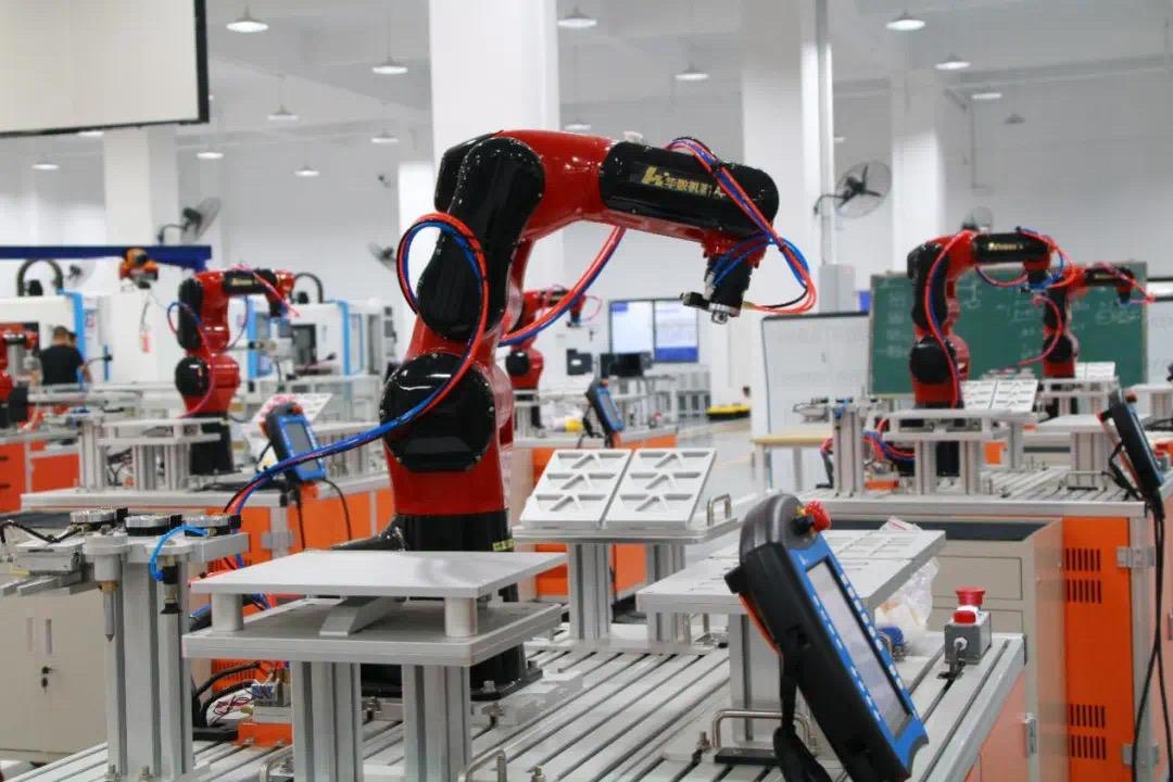 9大理由揭秘：在这个学校为何既能快乐学习，个性又能自由发展？