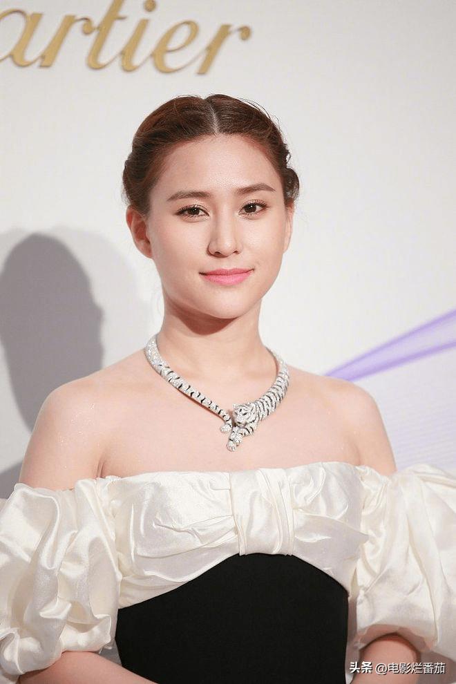 赌王三太四太的翡翠,赌王给三太最贵的珠宝