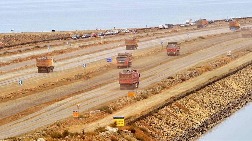 土石方开挖和转运多少钱一方划算,挖掘绝密工程完整视频