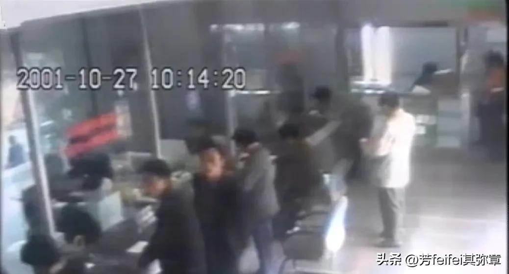 西昌连环*门惨灭**案！上到70岁老人，下到8、9岁孩童，一律惨遭屠戮