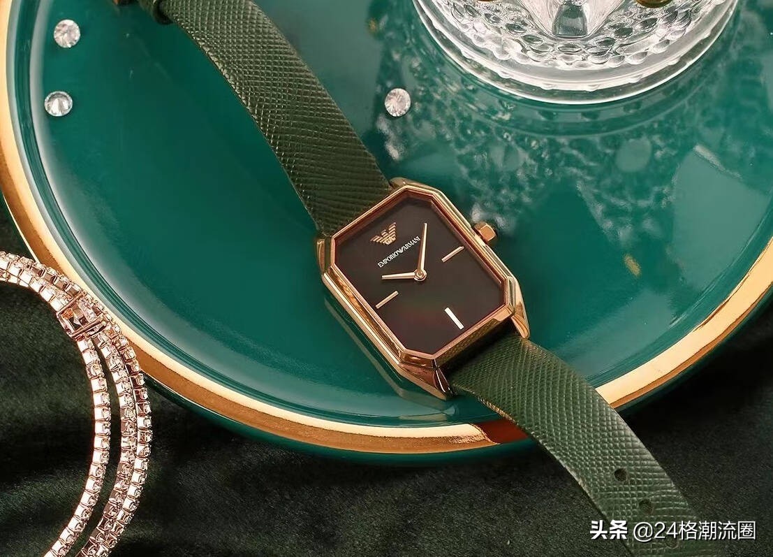 阿玛尼方形墨绿手表,阿玛尼复古轻奢小绿表