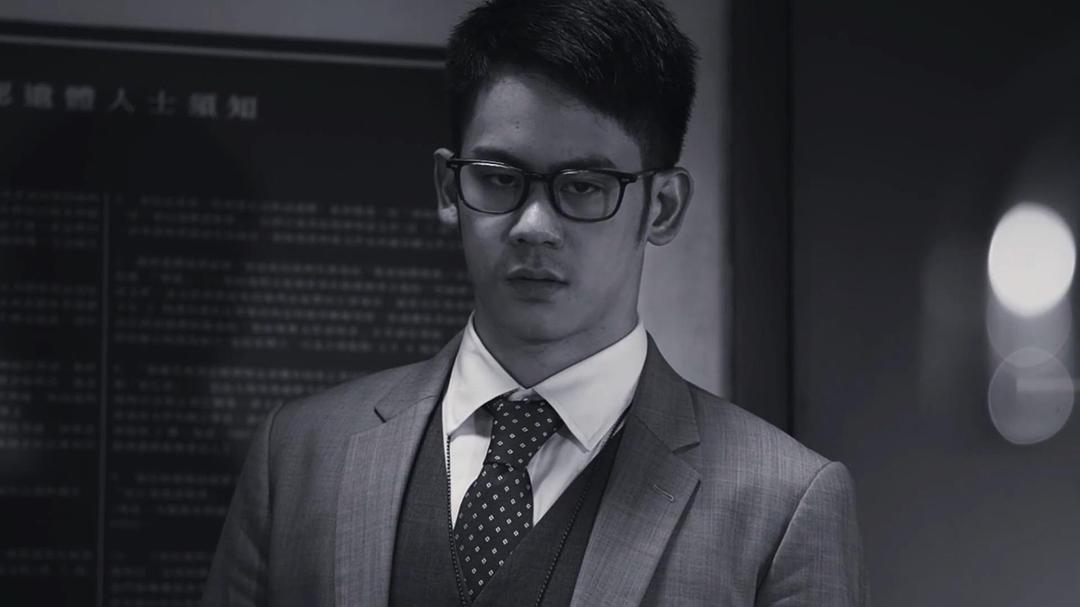 智齿香港片,智齿港片电影有没有彩色版