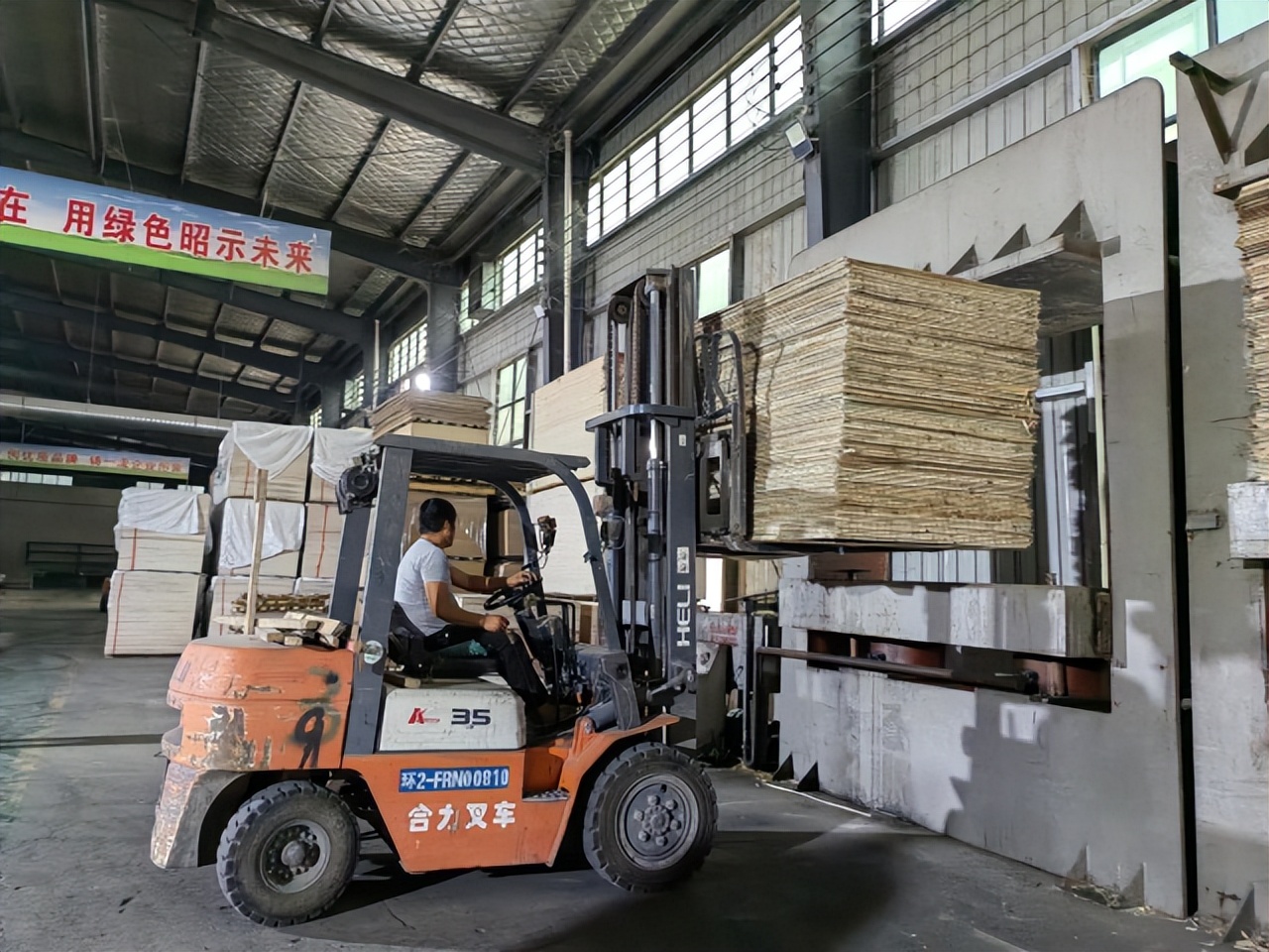 菏*东泽**明县大屯镇：以“一园三区”为抓手谋突破产业聚集效应明显