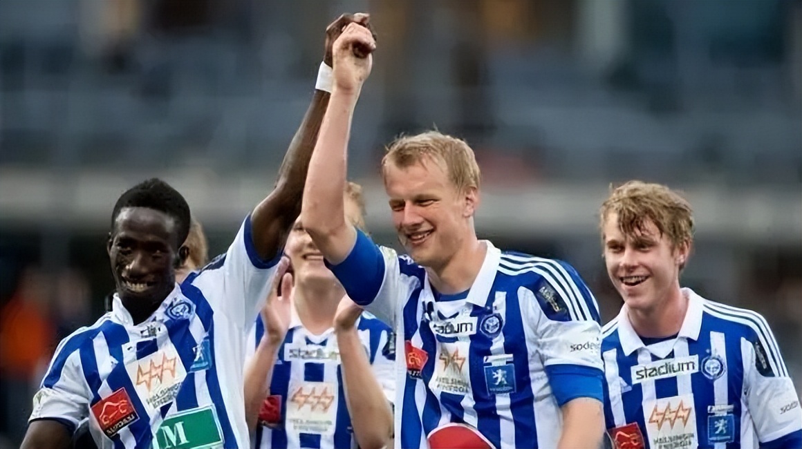 德乙周日足球比分,德乙桑德比分预测