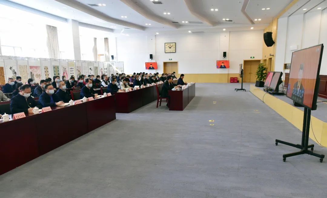 市税务局收听收看党的二十大,税务部门认真学习党的二十大精神