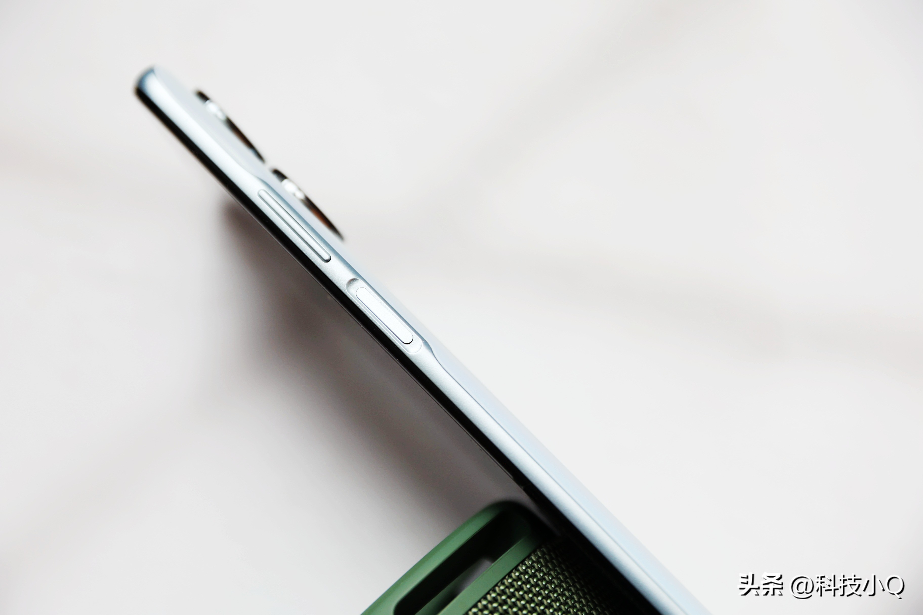 荣耀畅玩40plus的原神测评,荣耀畅玩40plus有无线充电吗