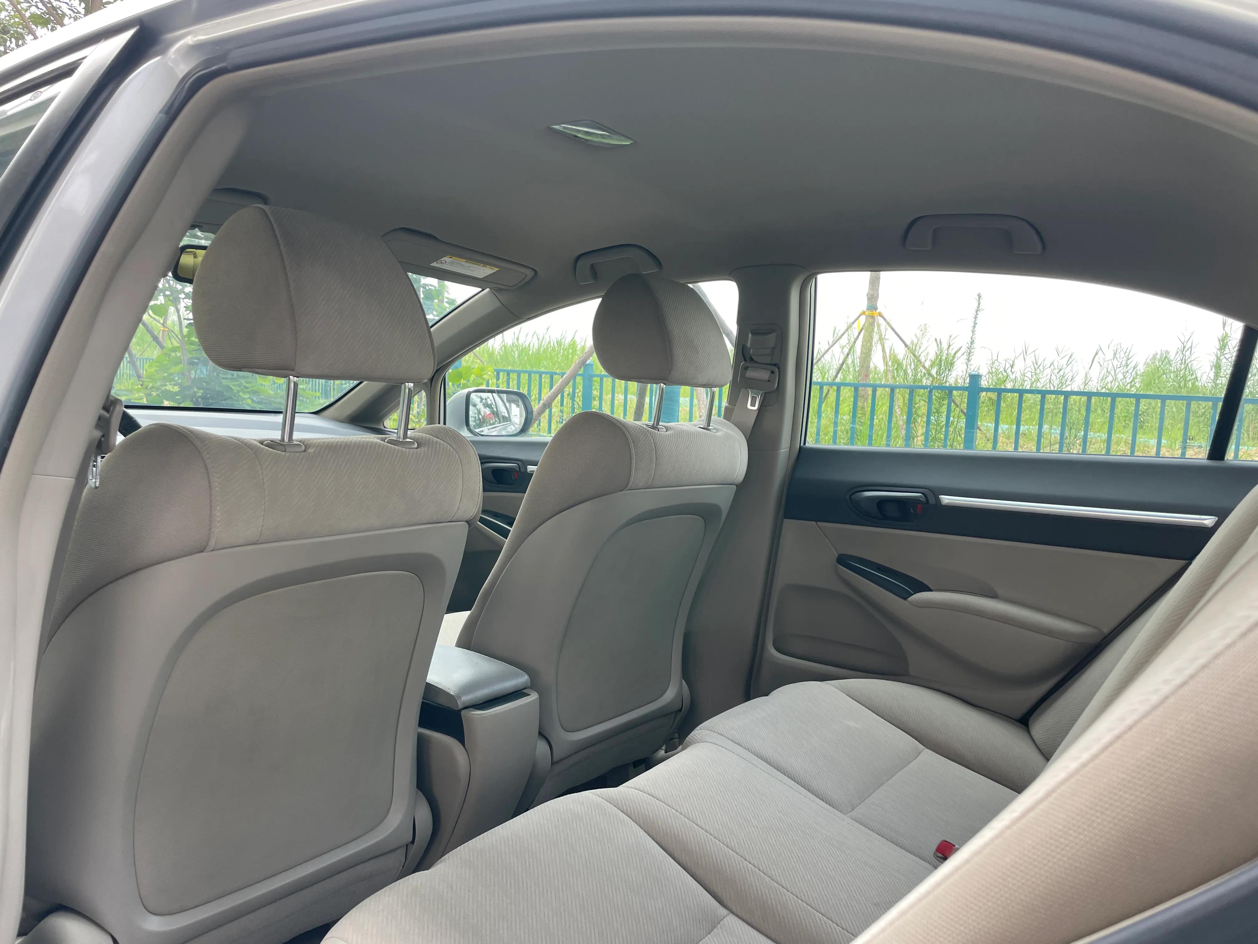 10年本田思域极品顶配,2012年极品8代思域