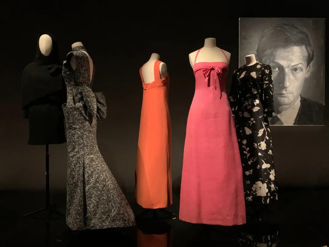 LVMH帝国是如何炼成的？|摇荡的钟摆：极简奢侈品史