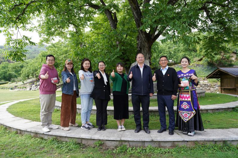 《镜头里的故事·云岭腾飞新时代》主题直播讲述云南省瞄准“三个定位”矢志跨越发展新成就