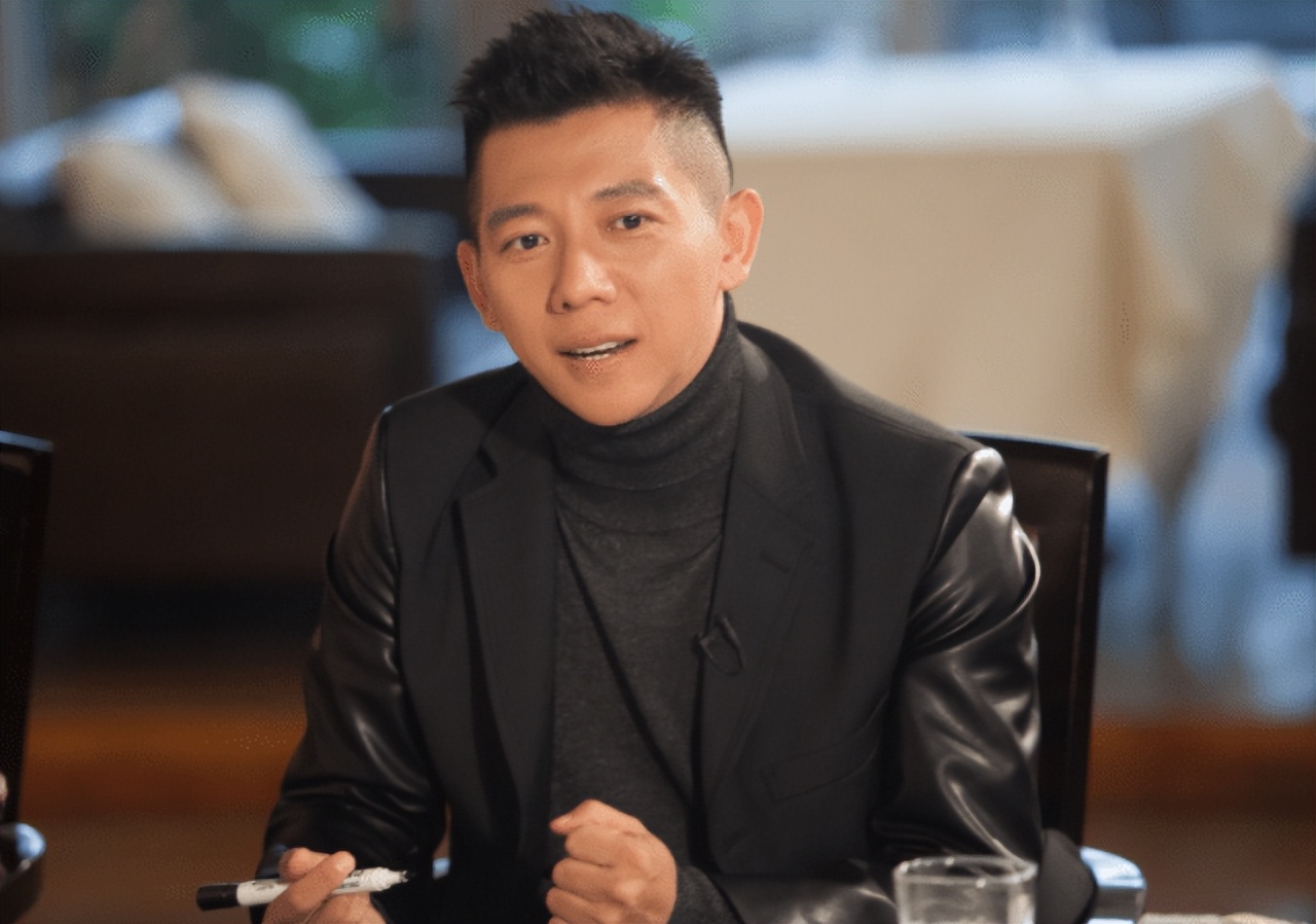 李易峰16年肇事逃逸,李易峰交通逃逸事件是真的吗